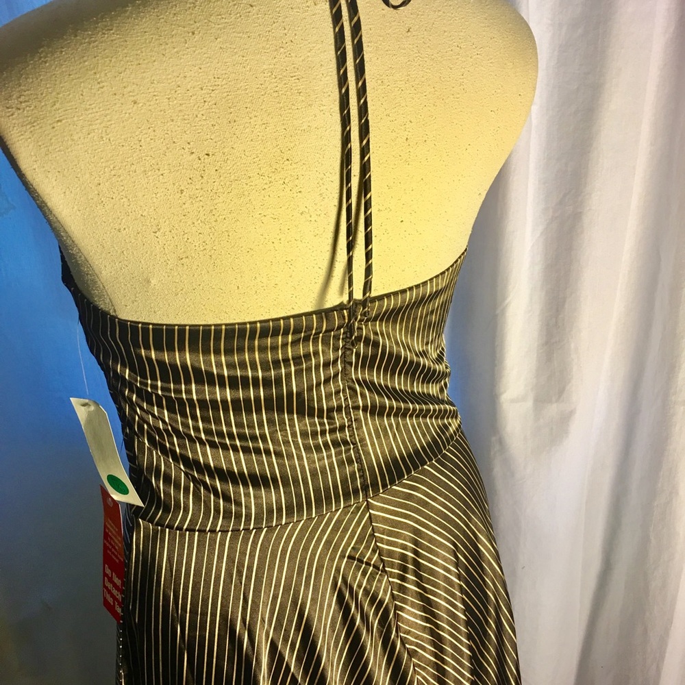 Alyn Paige brown halter dress - Picture 4 of 6